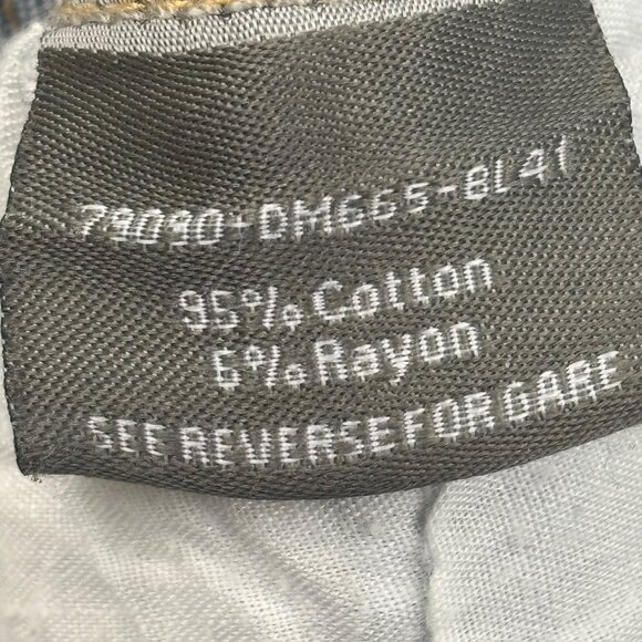 Cali 1850 Distressed Straight Women's size 1 Medium Wash Blue Denim Jeans - Picture 3 of 4